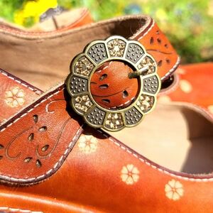 L'Artiste by Spring Step Footlight Mary Jane Pump Tan